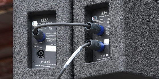 Mặt hậu Pisa S8